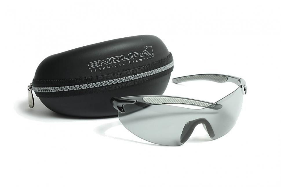 Review Endura Marlin photochromic glasses road.cc